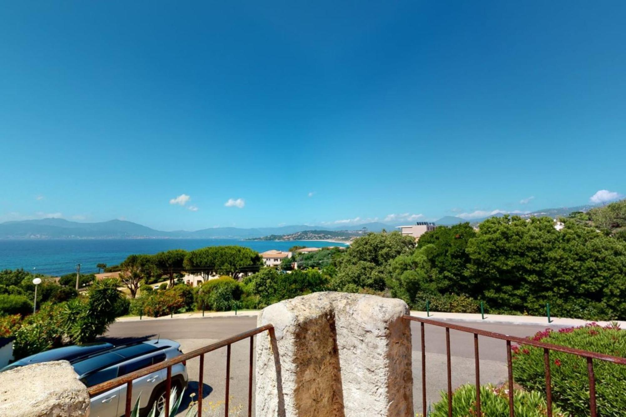 Haut De Villa Vue Mer 3 Pieces Climatise & Wifi 4 A 6 Personnes Pietrosella Екстериор снимка